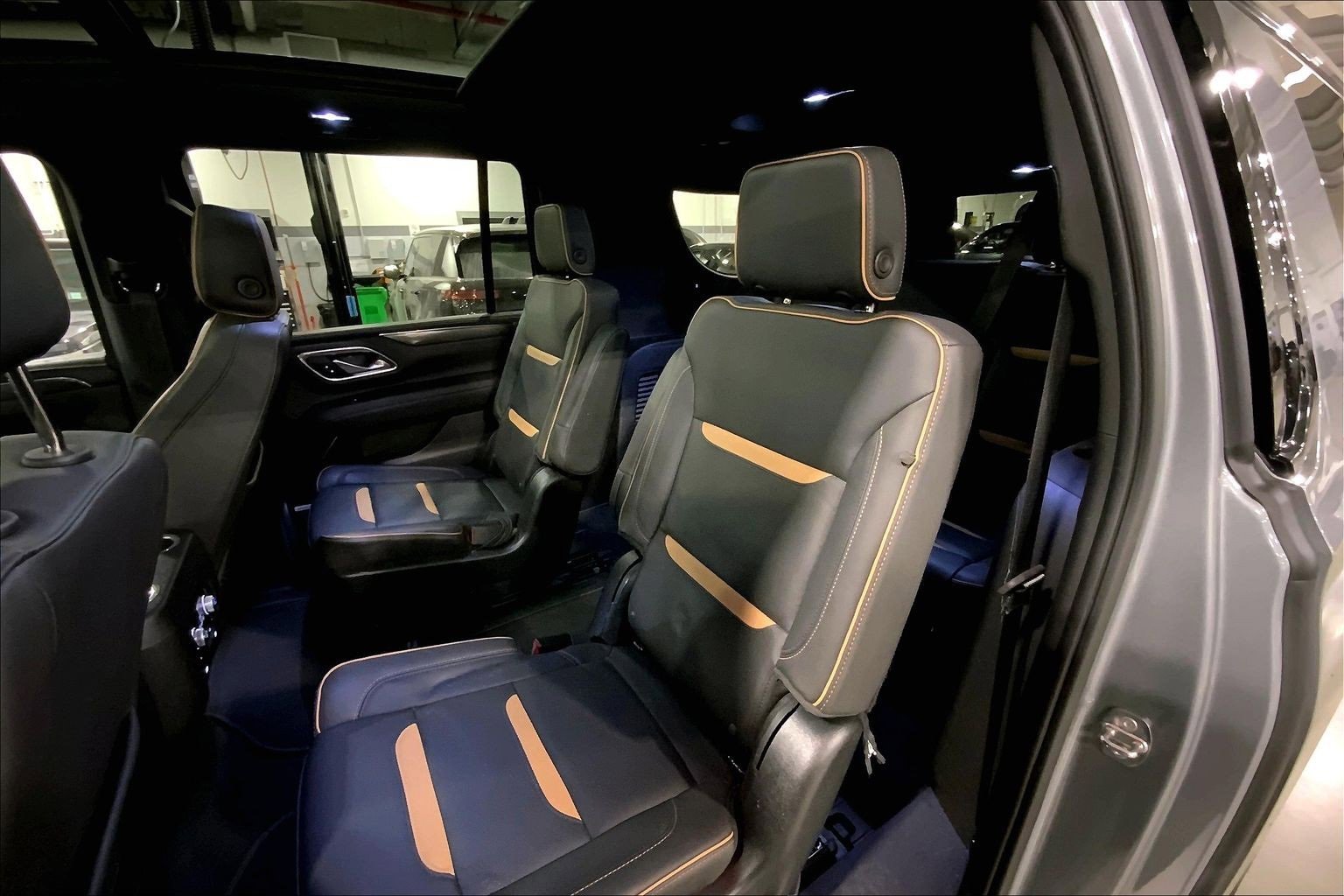 Used 2023 GMC Yukon XL AT4 image 20
