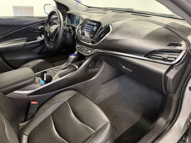 Used 2018 Chevrolet Volt Premier w/ Driver Confidence Package image 10