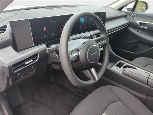 New 2025 Hyundai Sonata SEL image 3