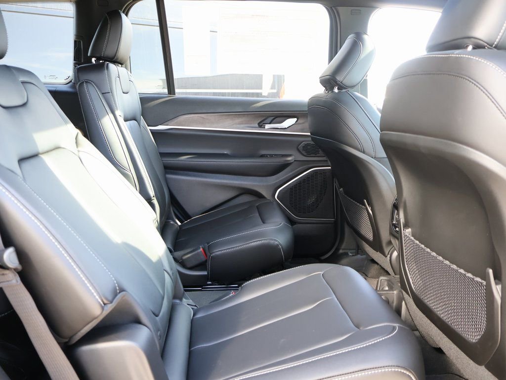 New 2026 Jeep Grand Cherokee L Limited w/ Trailer Tow Package image 12