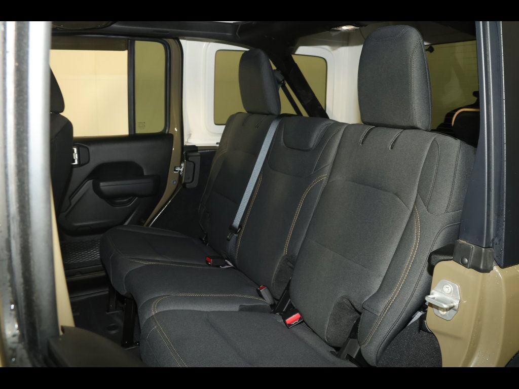 Used 2025 Jeep Wrangler Unlimited Sport AWD/4WD image 24