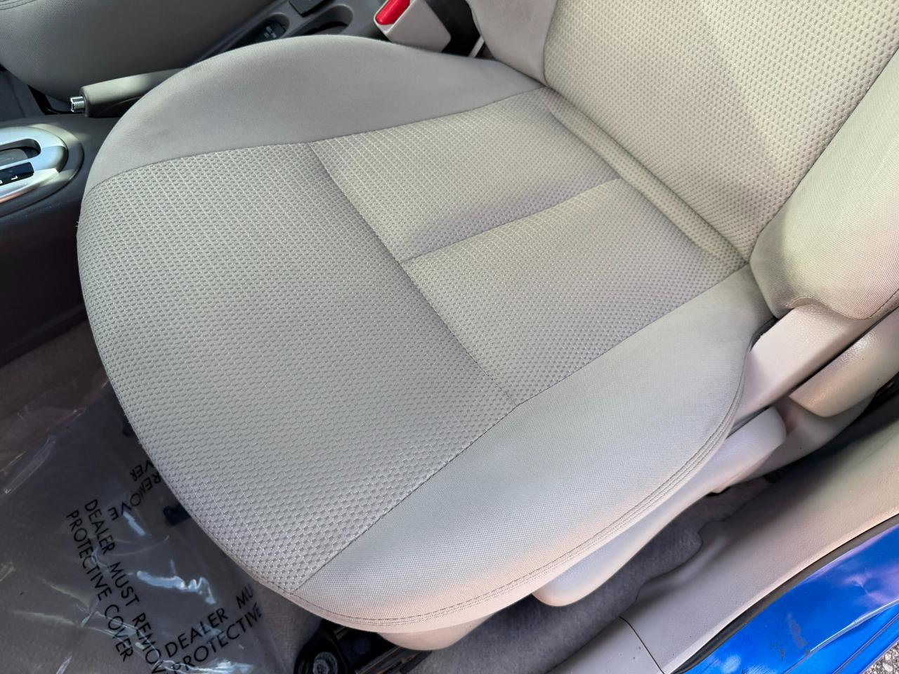 Used 2015 Nissan Versa SV FWD image 23