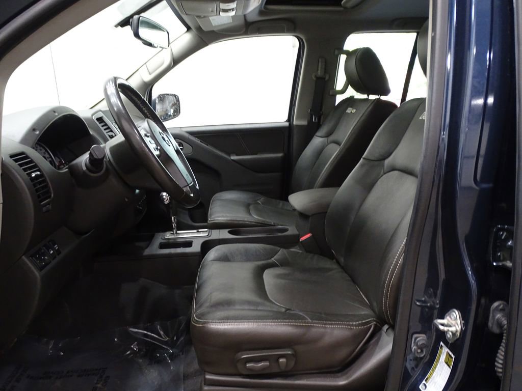 Used 2019 Nissan Frontier PRO-4X w/ Pro-4x Luxury Package image 13