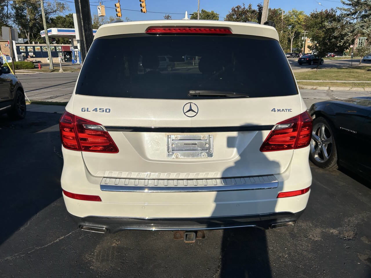 Used 2014 Mercedes-Benz GL 450 4MATIC w/ Appearance Package image 11