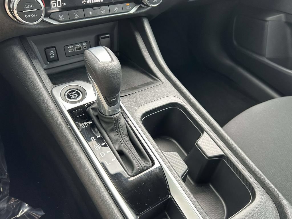 Used 2025 Nissan Sentra SV w/ All-Weather Package FWD image 22