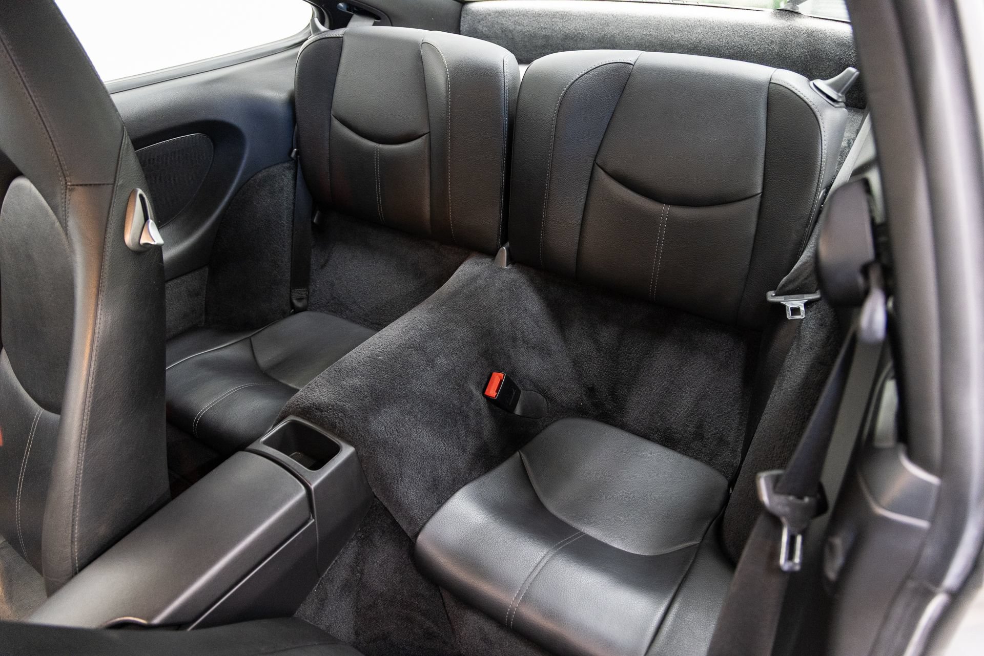 Used 2005 Porsche 911 Carrera RWD image 8