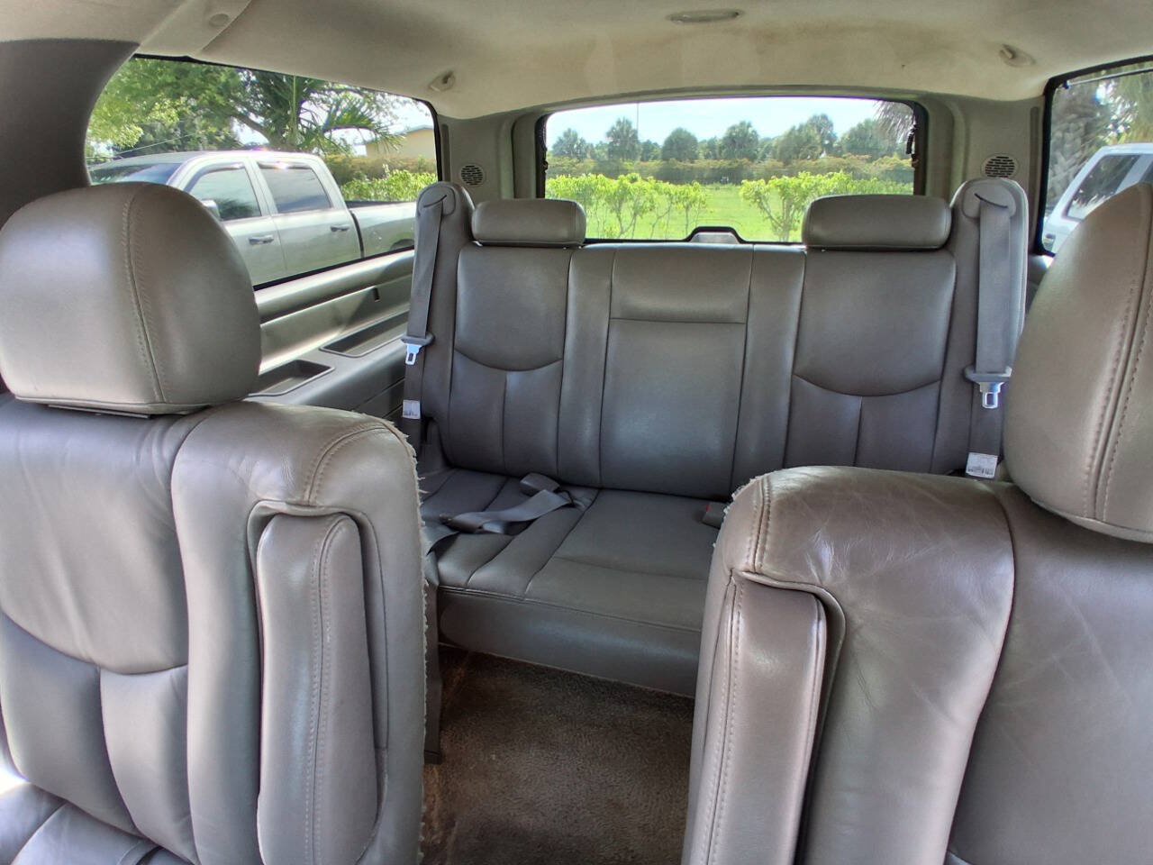 Used 2003 Chevrolet Suburban Z71 AWD/4WD image 18