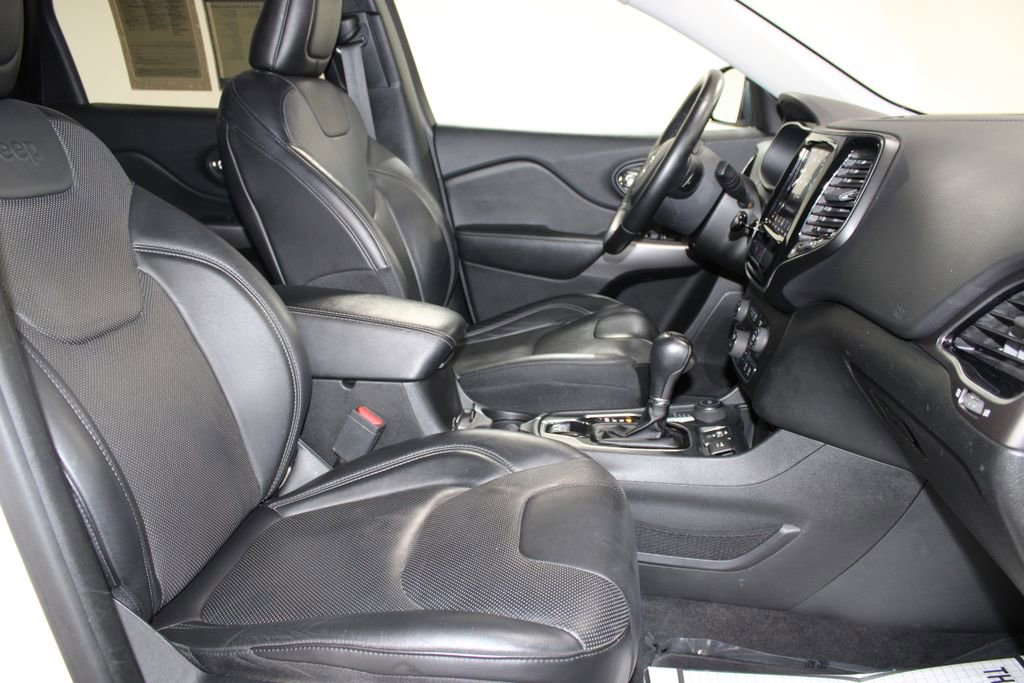 Used 2019 Jeep Cherokee Limited AWD/4WD image 26