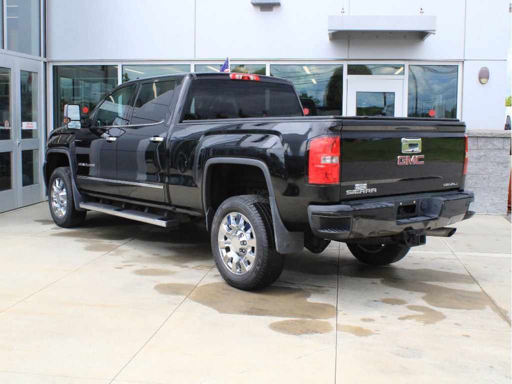 Used 2016 GMC Sierra 2500 Denali w/ Snow Plow Prep Package AWD/4WD image 11