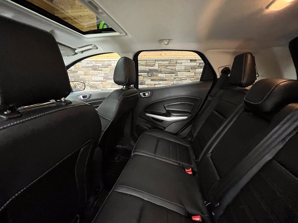 Used 2020 Ford EcoSport Titanium AWD/4WD image 48