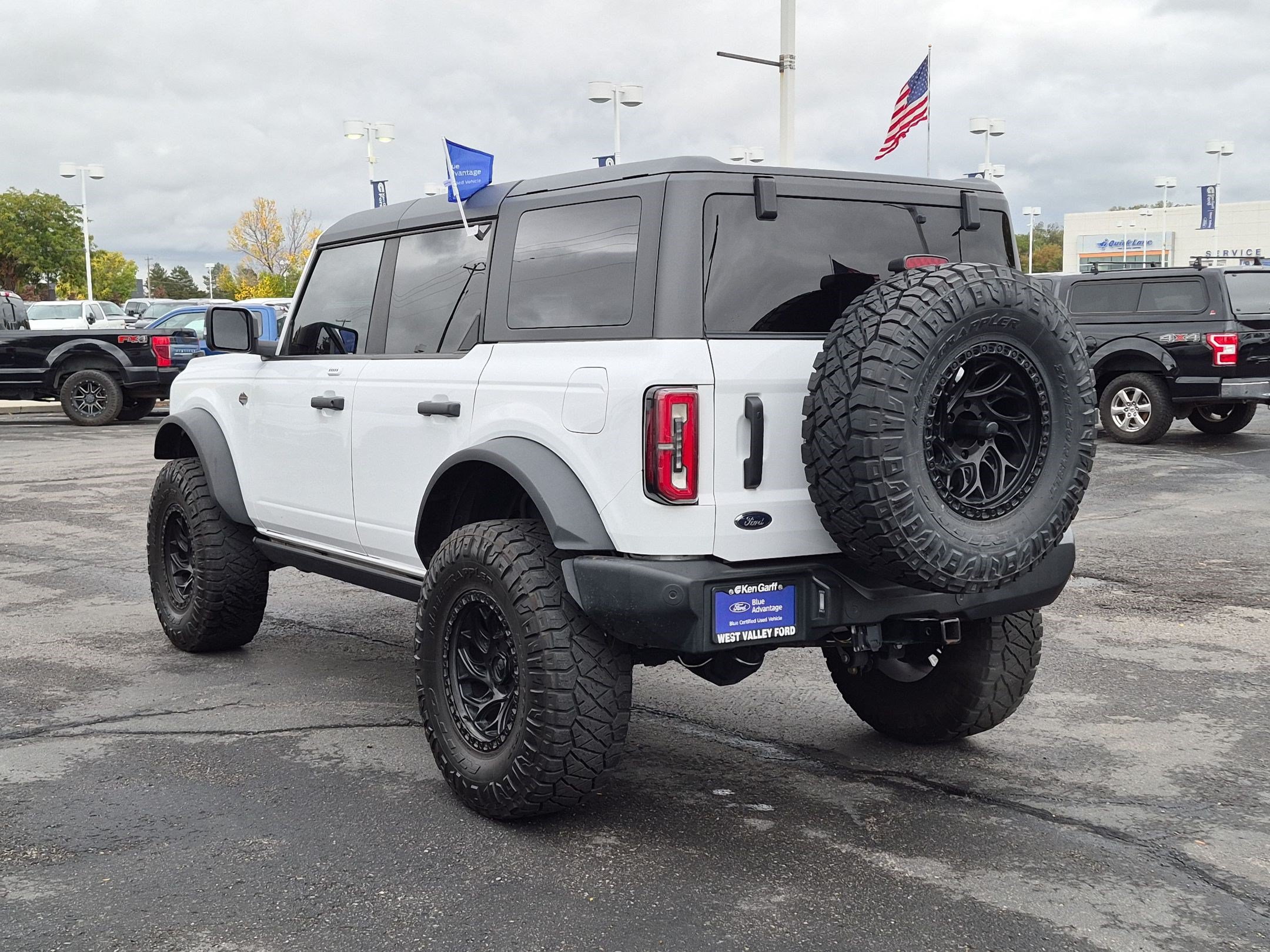 Used 2023 Ford Bronco Wildtrak AWD/4WD image 9