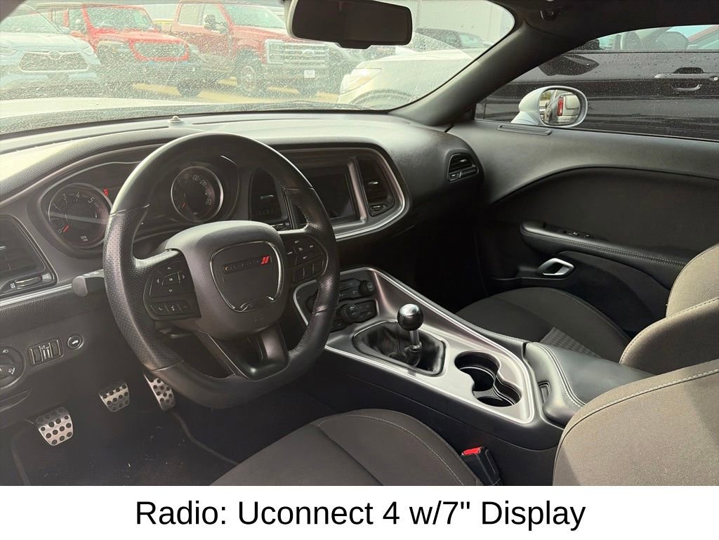 Used 2022 Dodge Challenger R/T w/ Performance Handling Group RWD image 13