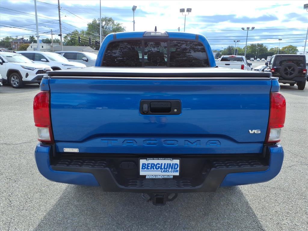 Used 2016 Toyota Tacoma TRD Sport w/ Towing Package AWD/4WD image 5