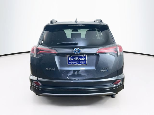 Used 2017 Toyota RAV4 XLE w/ All Weather Liner Package AWD/4WD image 10