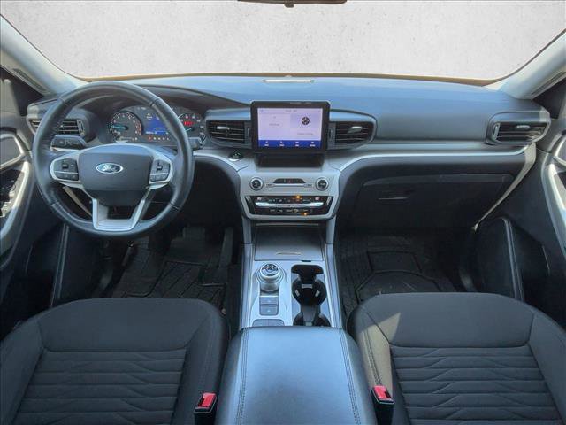 Used 2021 Ford Explorer XLT image 17