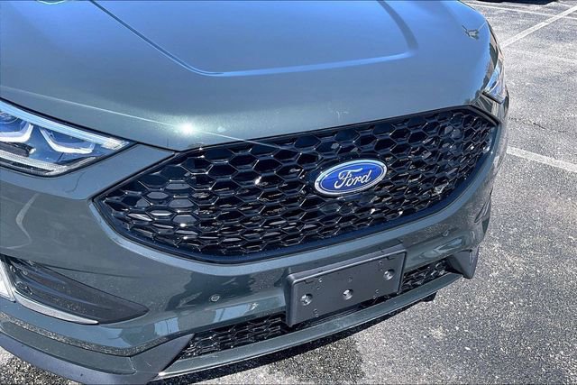 Used 2024 Ford Edge ST w/ Equipment Group 401A AWD/4WD image 31