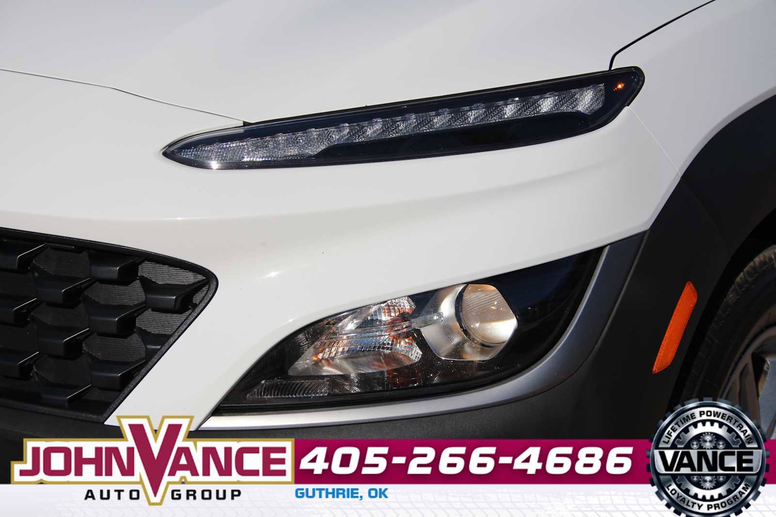 Used 2023 Hyundai Kona SE image 4