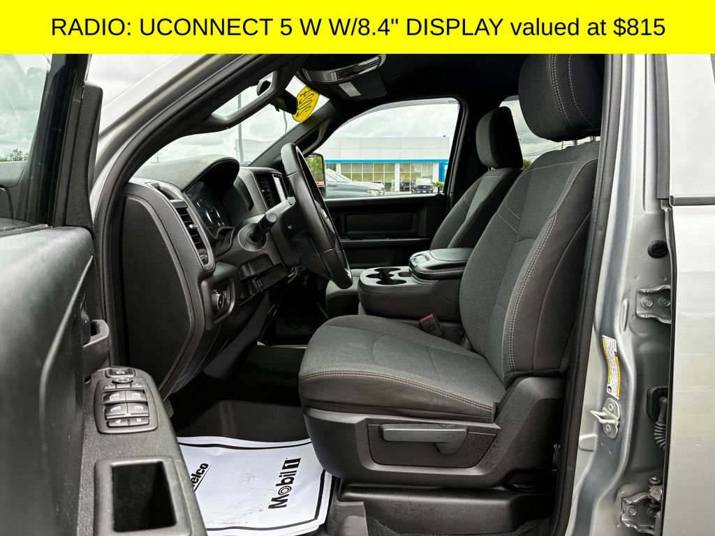 Used 2024 RAM 2500 Tradesman w/ Chrome Appearance Group AWD/4WD image 6
