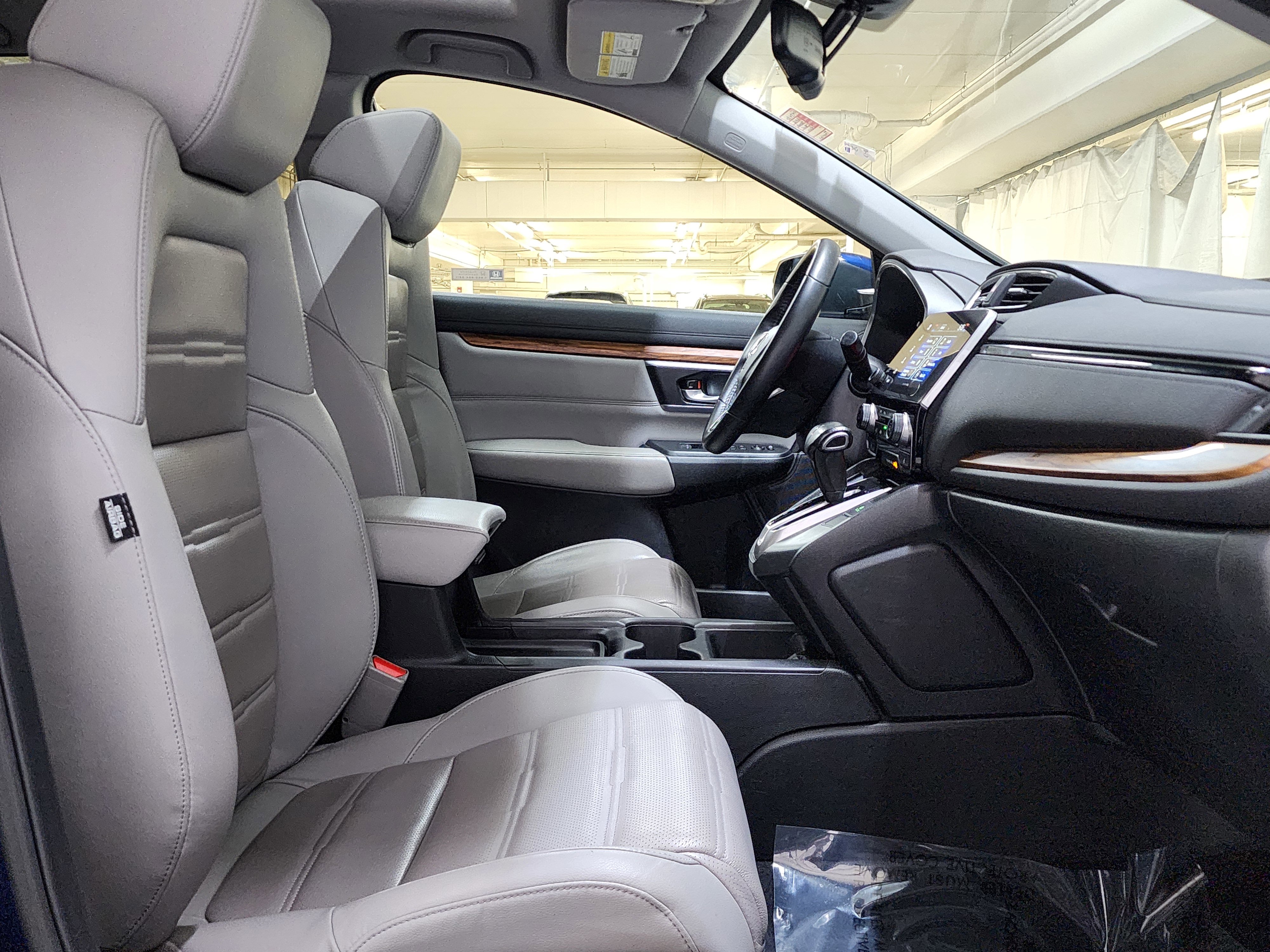 Used 2018 Honda CR-V Touring image 23