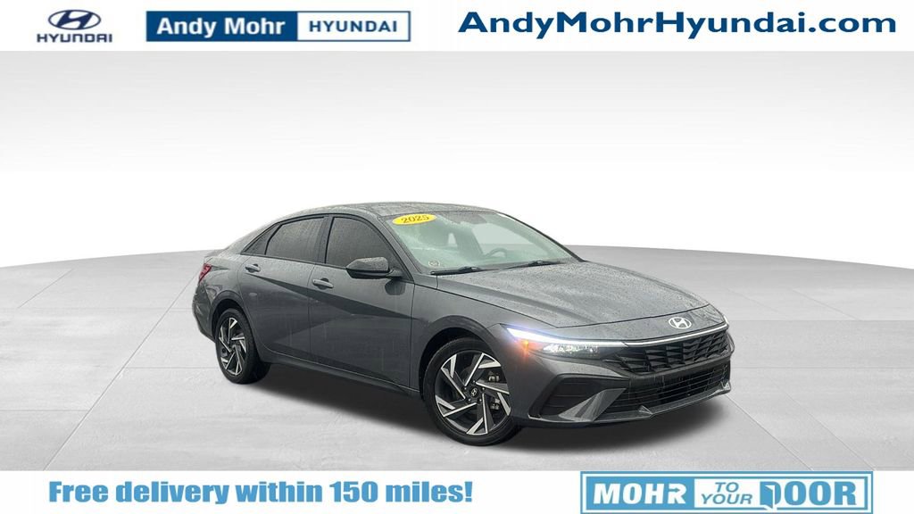 Used 2025 Hyundai Elantra Sport image 1
