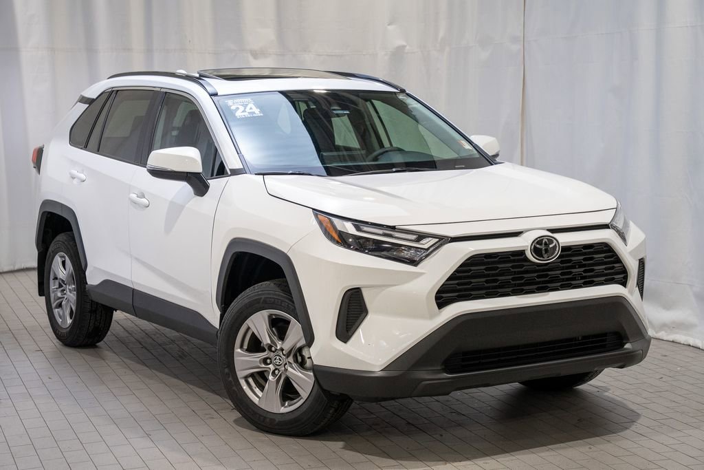 Used 2024 Toyota RAV4 XLE image 1