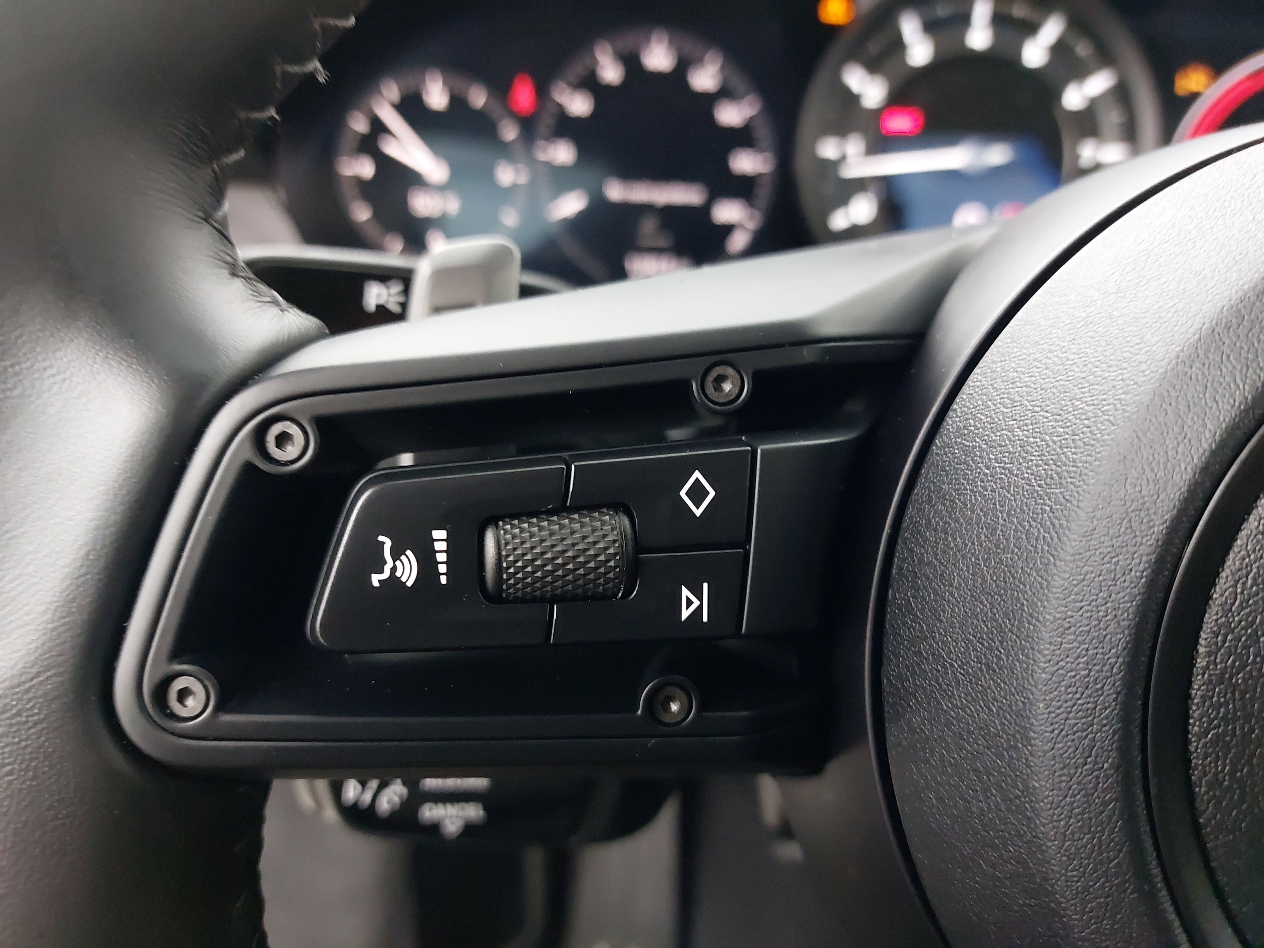 Used 2024 Porsche 911 Carrera T image 15