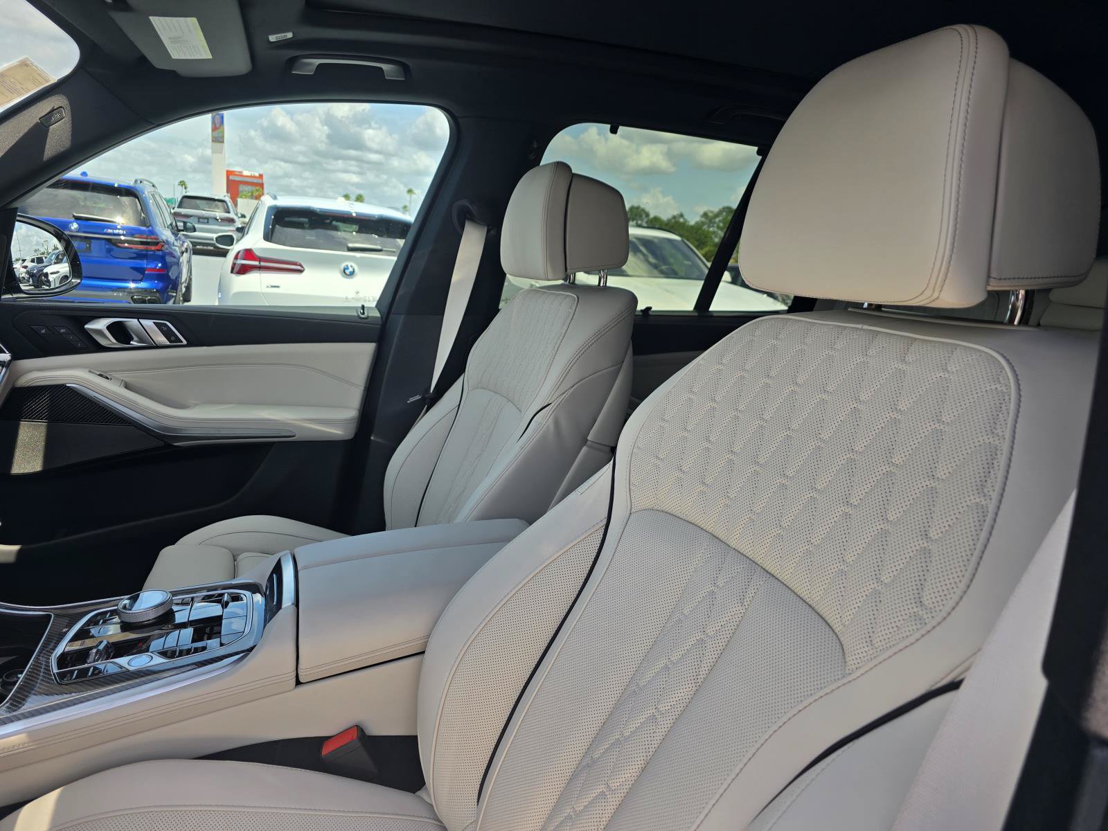 New 2026 BMW X5 M60i AWD/4WD image 17
