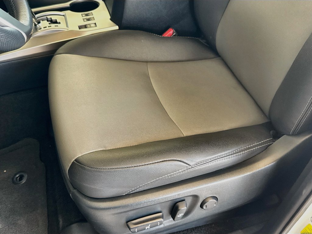 Used 2021 Toyota 4Runner SR5 Premium w/ Moonroof Package RWD image 18