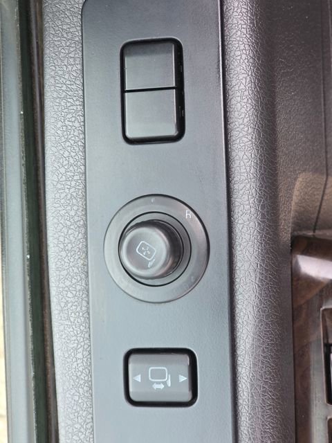 Used 2016 Ford F450 Platinum w/ Platinum Package image 8