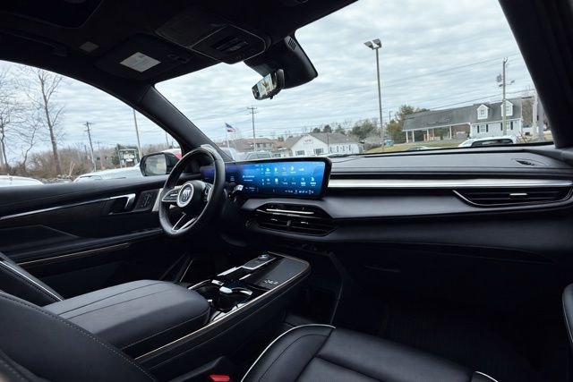 Used 2025 Buick Enclave Avenir w/ Super Cruise Package image 24