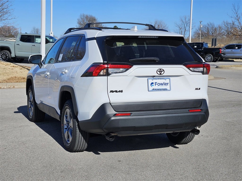 New 2025 Toyota RAV4 XLE w/ Convenience Package image 3