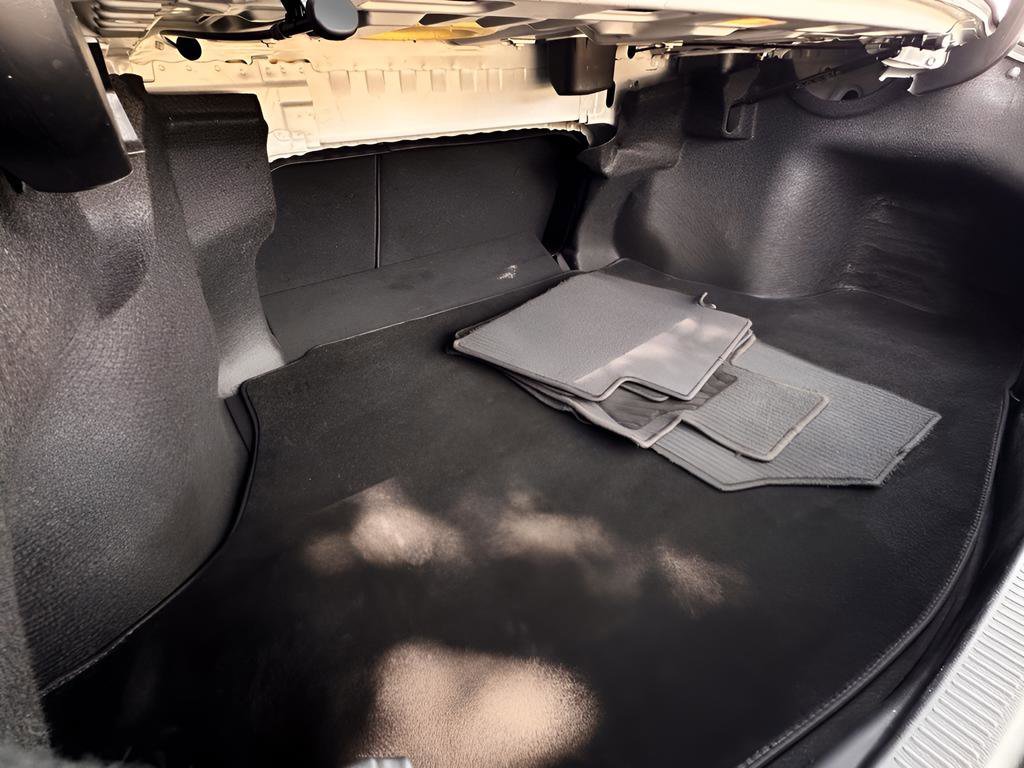 Used 2020 Toyota Camry SE image 22