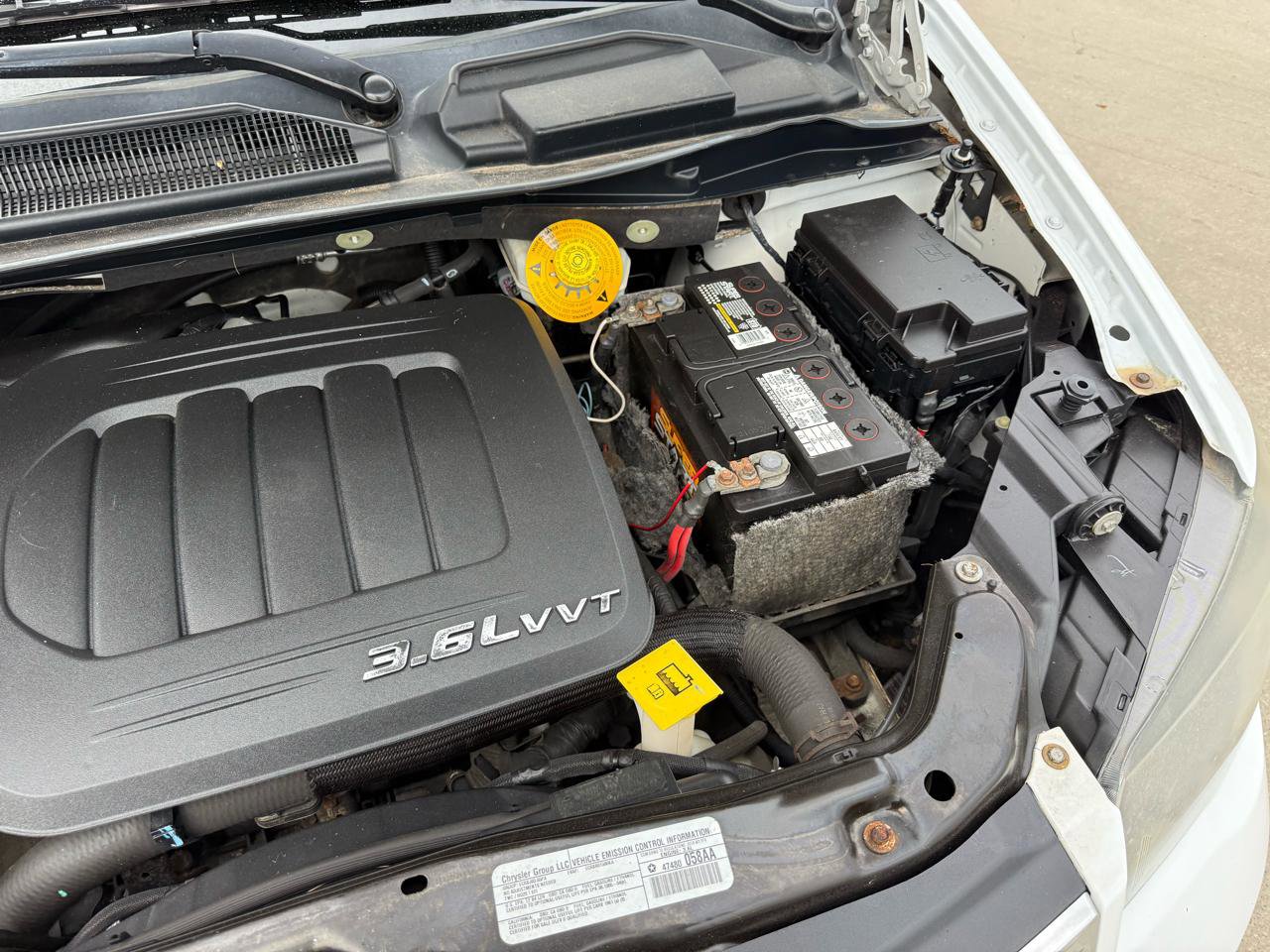 Used 2014 Chrysler Town & Country S FWD image 35