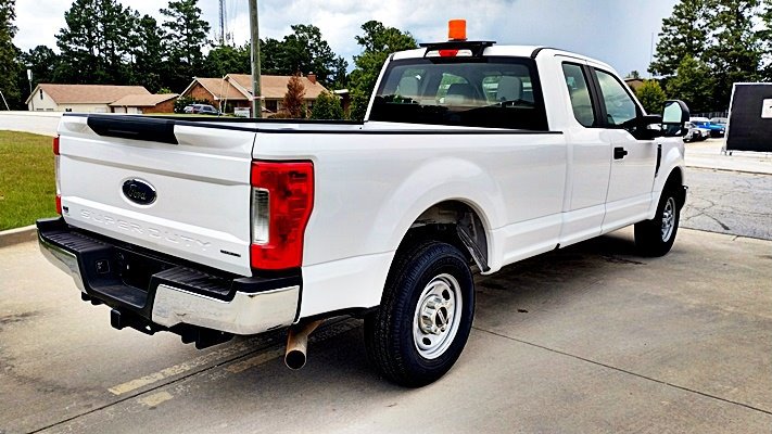 Used 2017 Ford F350 XL image 9