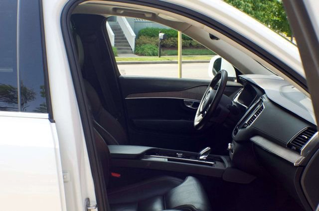 Used 2023 Volvo XC90 T8 Ultimate AWD/4WD image 45