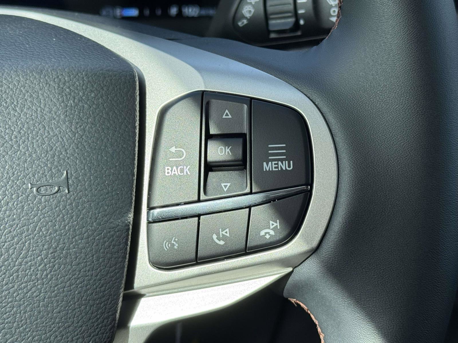 New 2026 Ford Explorer Active image 19