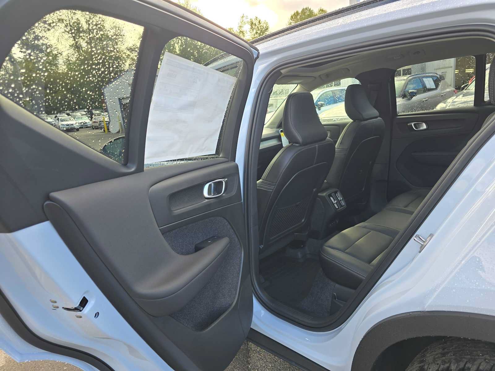 New 2026 Volvo XC40 B5 Plus w/ Protection Package Premier AWD/4WD image 16