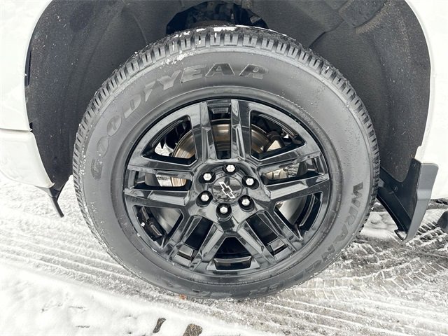 Used 2022 Chevrolet Silverado 1500 RST w/ Convenience Package II image 10