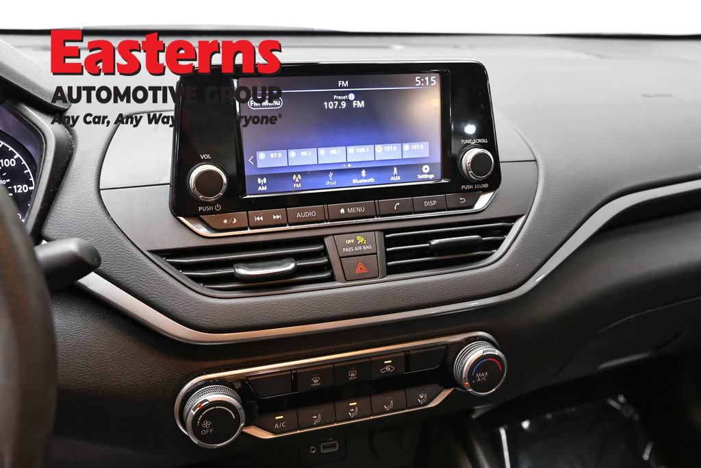 Used 2023 Nissan Altima 2.5 S FWD image 11