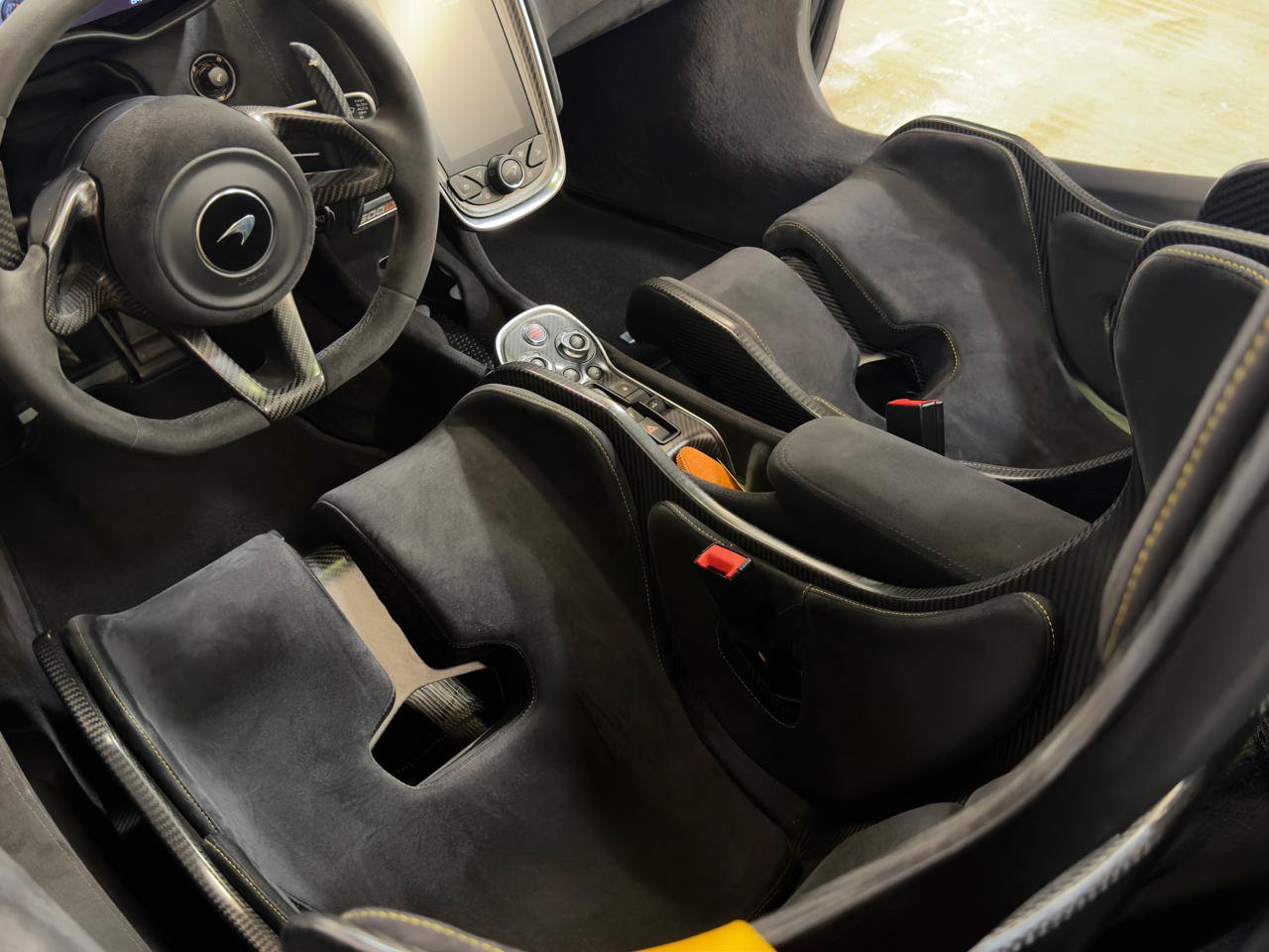 Used 2020 McLaren 600LT Spider RWD image 33