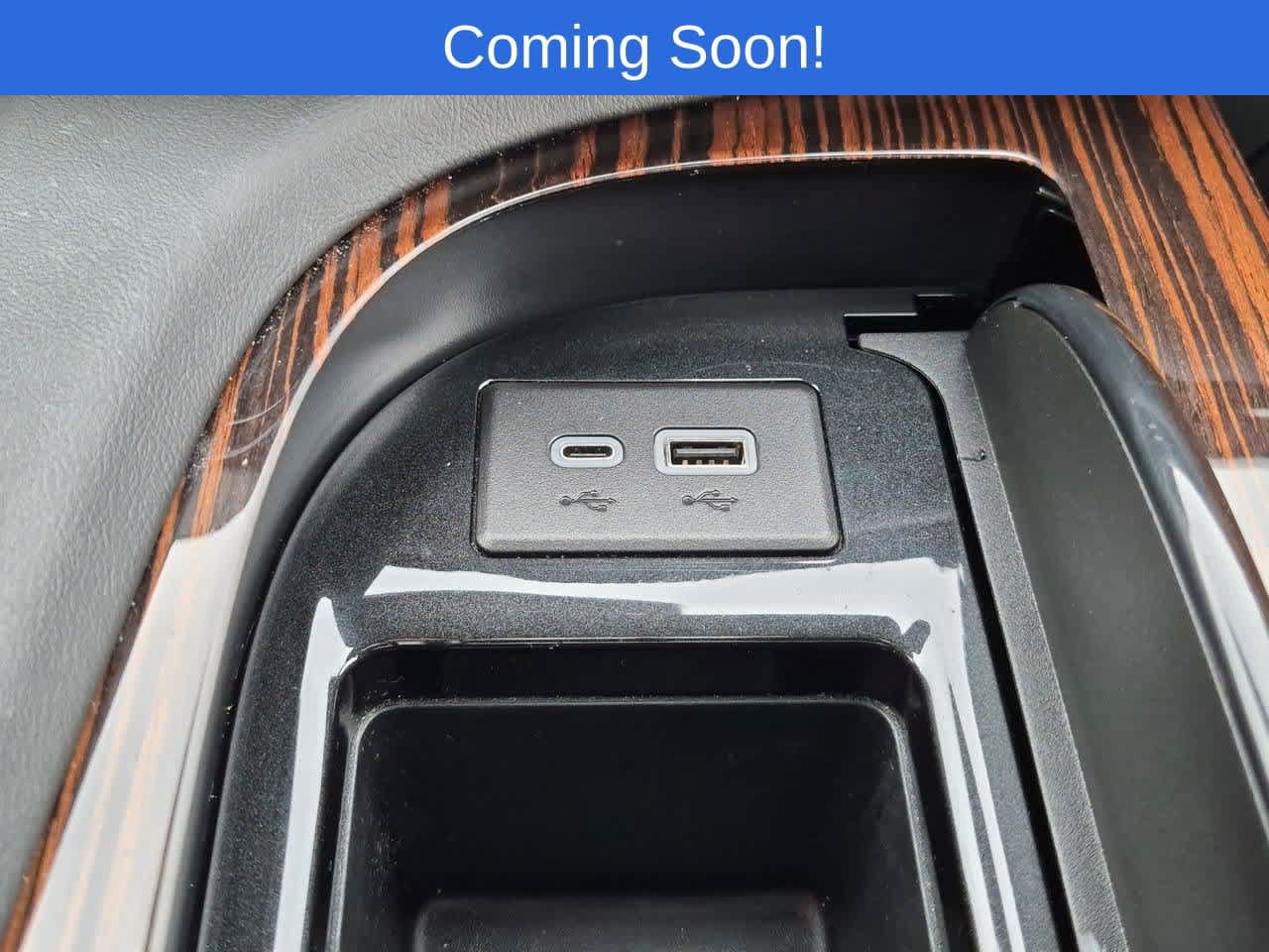 Used 2023 Cadillac Escalade Premium Luxury AWD/4WD image 35