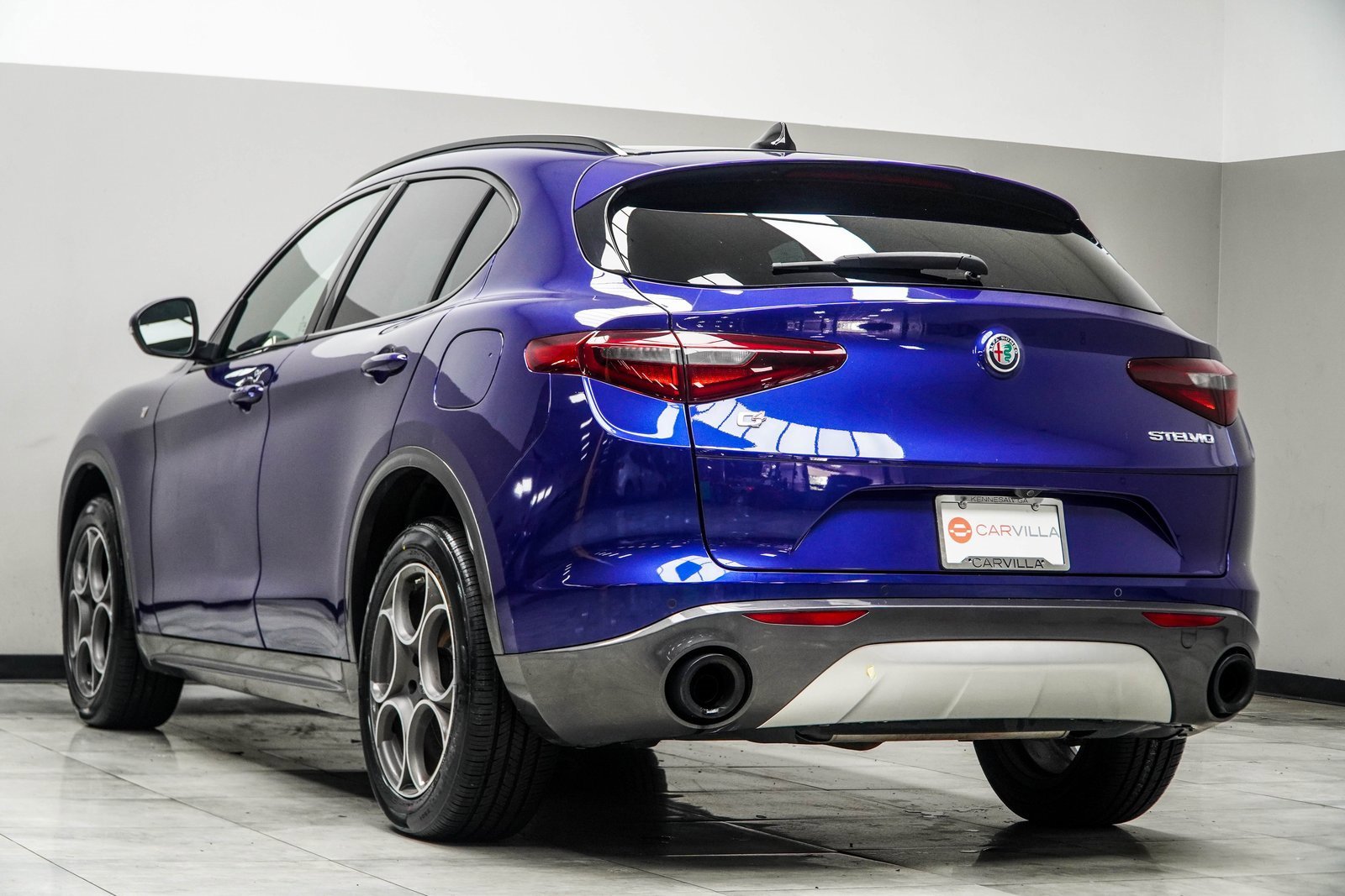 Used 2022 Alfa Romeo Stelvio Ti image 10