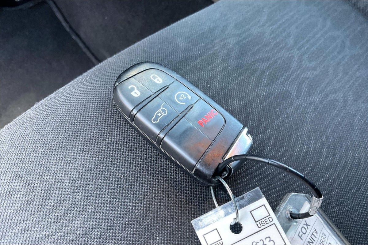 Used 2023 Dodge Durango GT AWD/4WD image 11