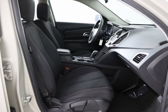 Used 2015 GMC Terrain SLE image 17