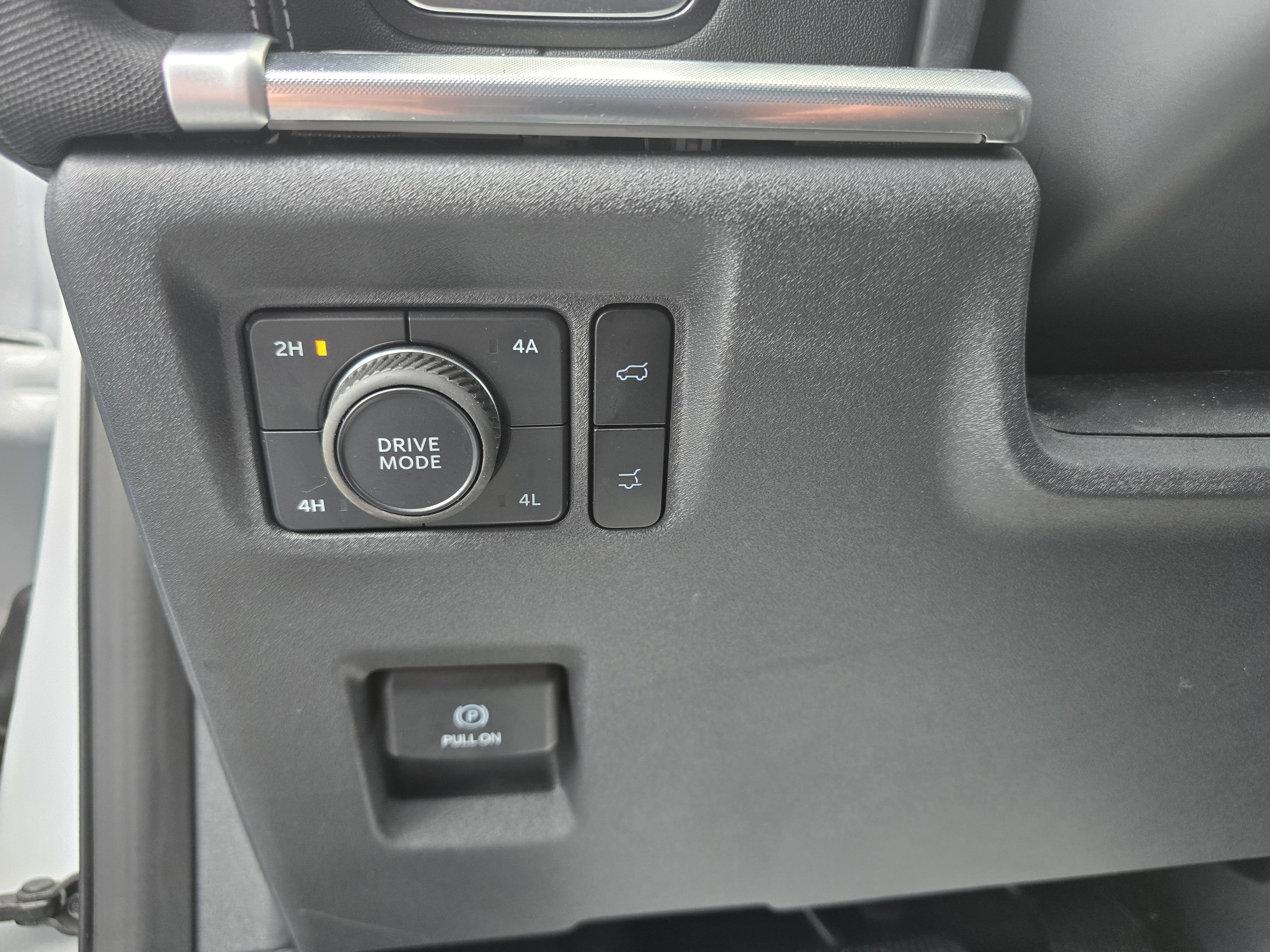 Used 2025 Ford Expedition Platinum image 21