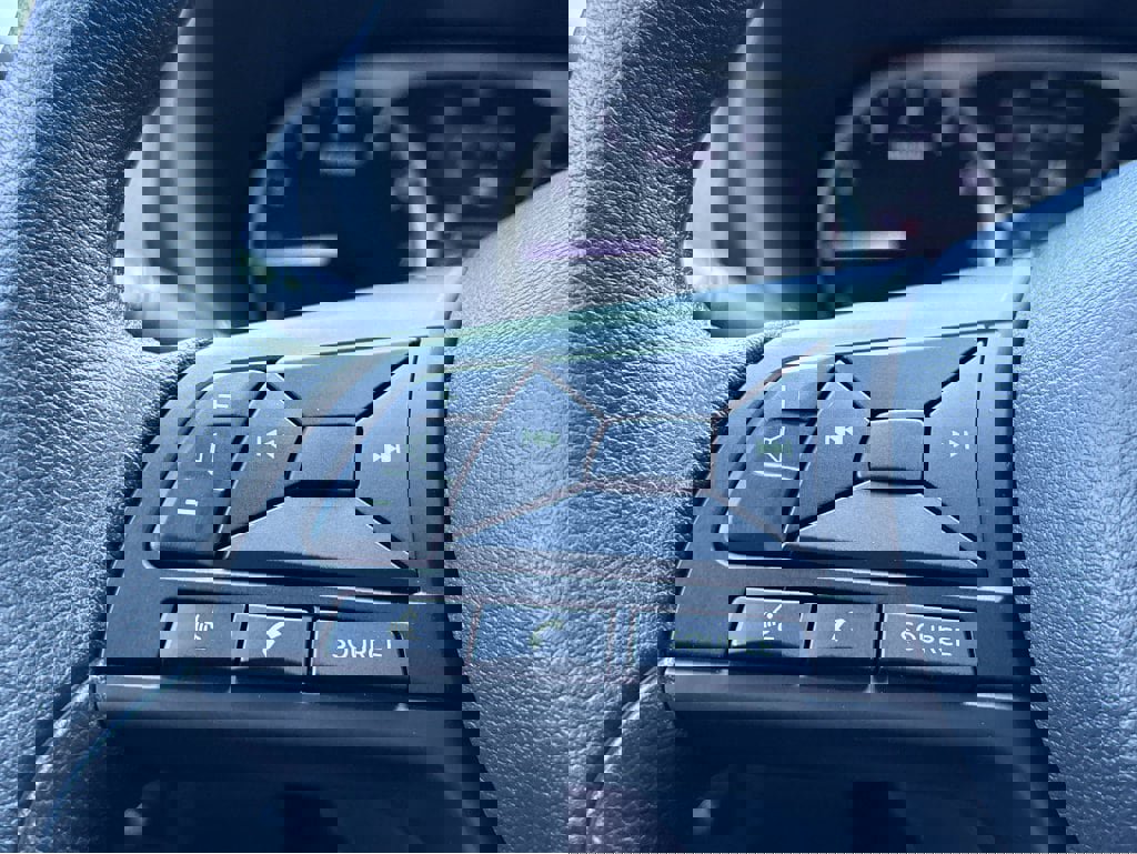 New 2025 Nissan Kicks Play S image 13