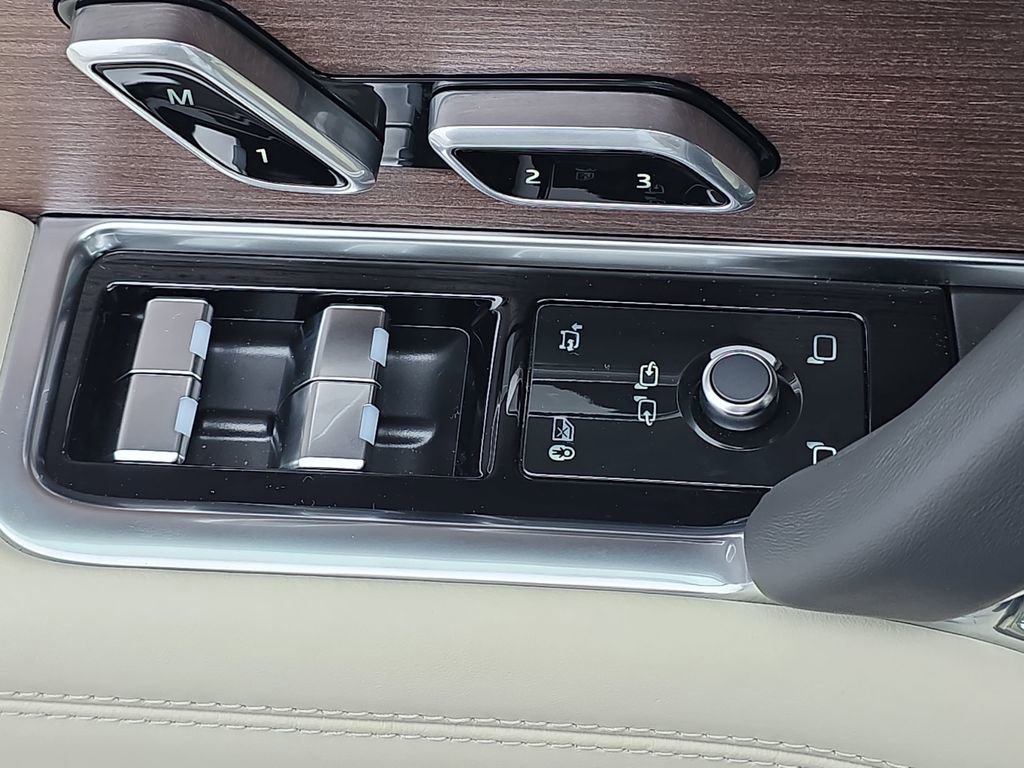 New 2026 Land Rover Range Rover SE image 29