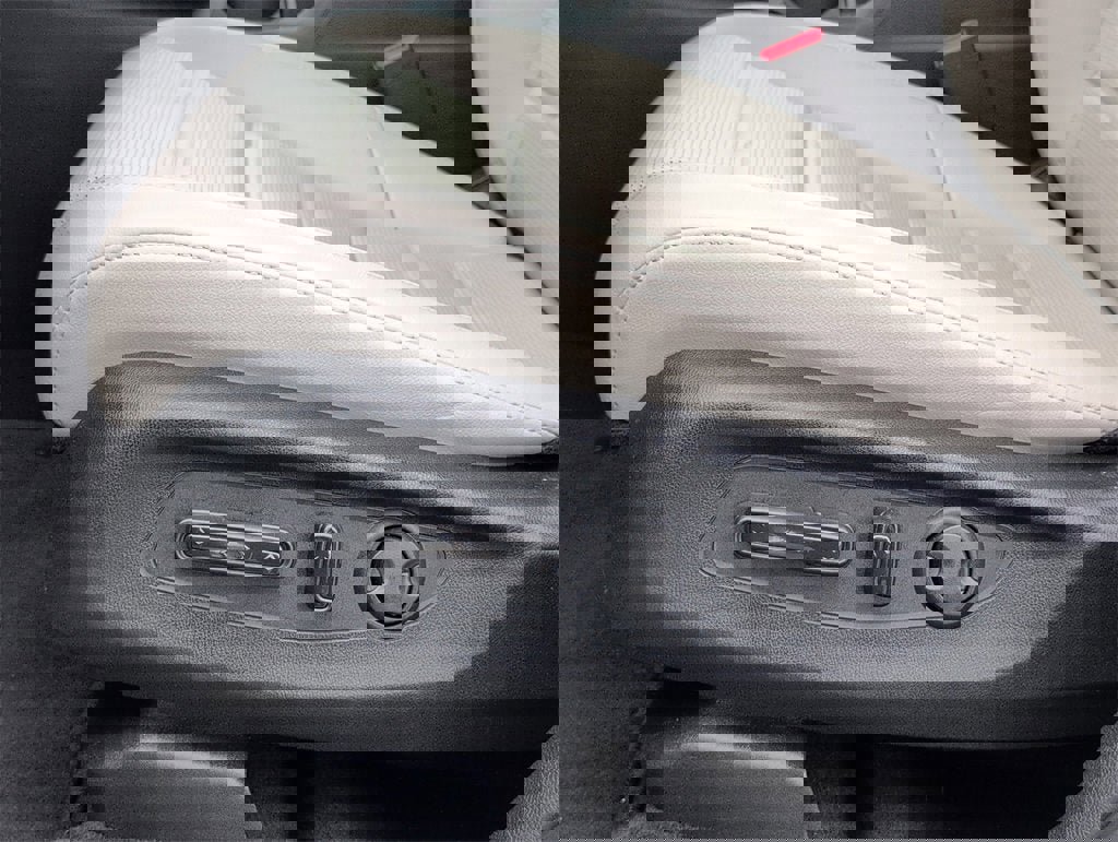 Used 2024 Honda CR-V EX-L image 10