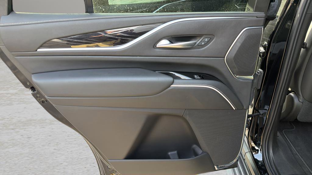 Used 2023 Cadillac Escalade Sport image 13