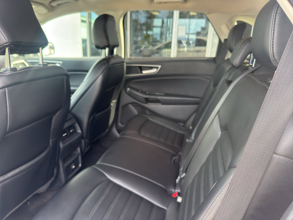 Used 2020 Ford Edge SEL image 8